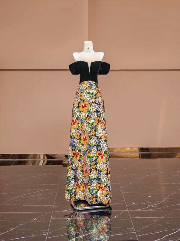 Black off-the-shoulder, fitted waist, sequined floral skirt, long ball gown R8385