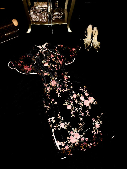 Black with pink floral print, fitted waist, elegant and classic mid-length ball gown R6863