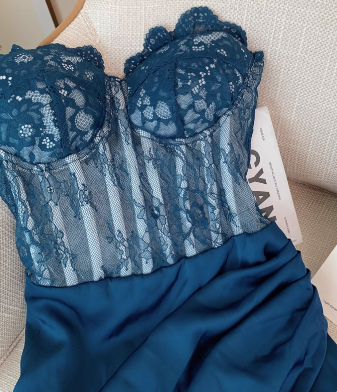 Pure desire style sexy lace tube top dress for women with slim waist and pleated short hip skirt R3992