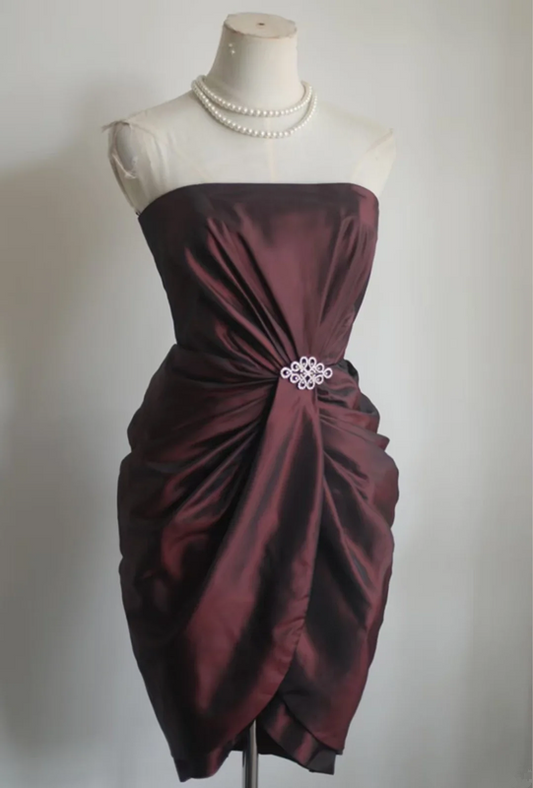 Dark red strapless, fitted waist, pleated short ball gown R6785