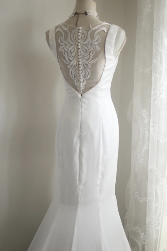White sleeveless printed fitted waist bodycon sexy long ball gown/bridal dress R6825