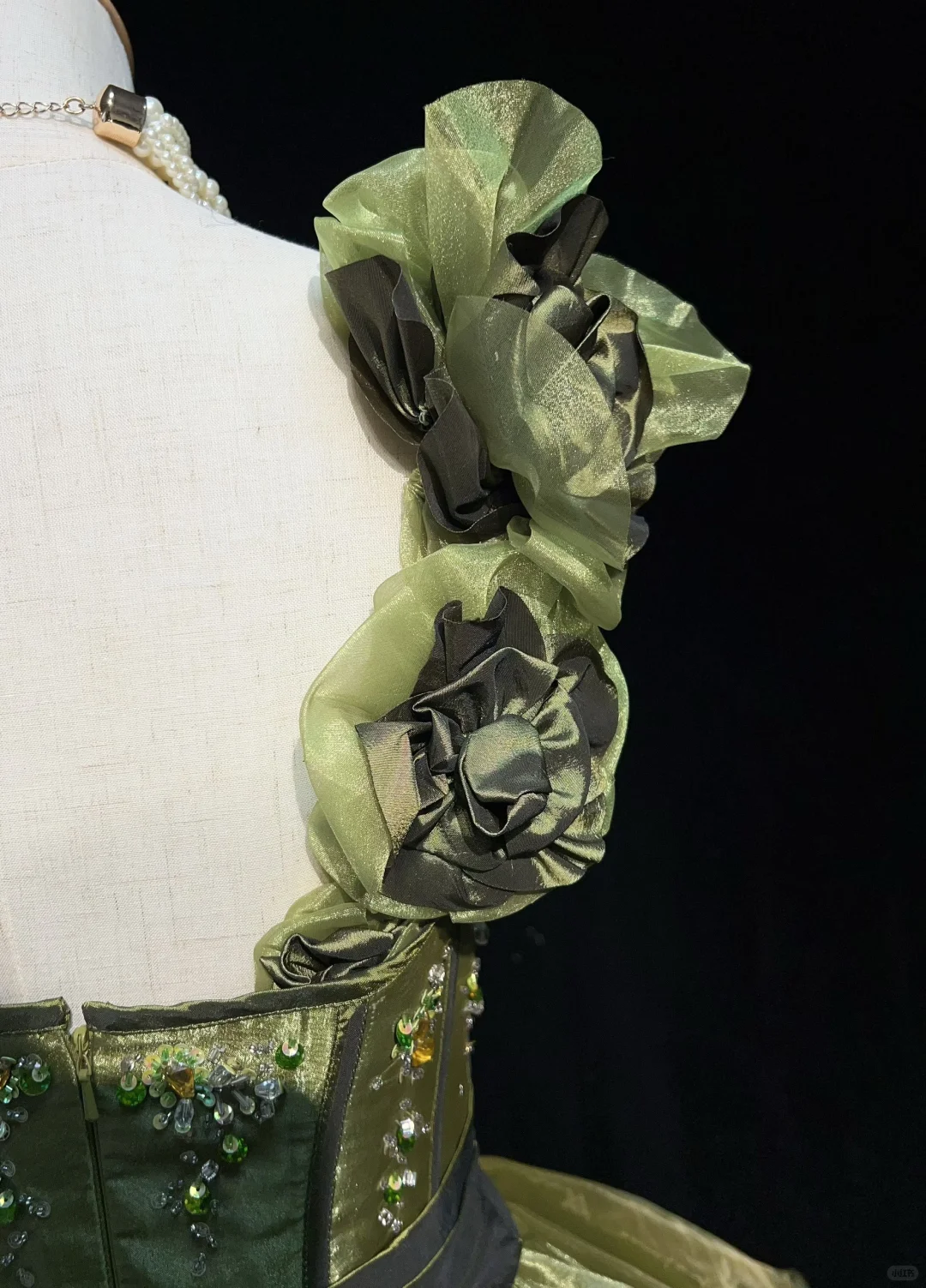 Green one-shoulder strap waist slim fit puffy princess skirt homecoming dress R4974