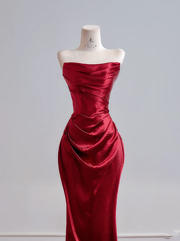 Deep red strapless, fitted waist, bodycon long sexy ball gown R8159