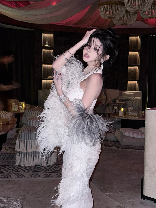 White halter-neck pearl-embroidered, waist-revealing, sexy bodycon long ball gown R7065