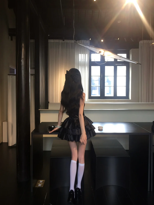 Black suspender satin waist slim cake skirt short skirt homecoming dress R5093