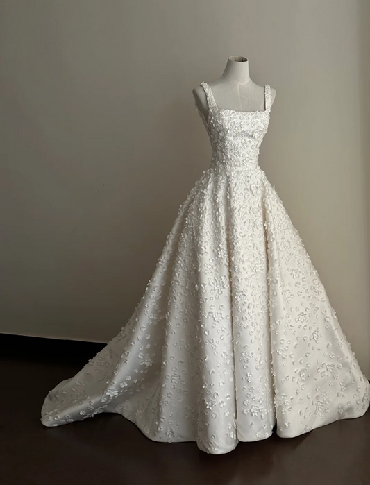 White floral spaghetti strap, waist-cinched, slim-fit, full-skirted long prom dress R7971