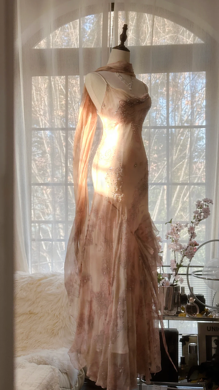 Light champagne pink halter-neck fitted waist bodycon long ball gown R7701