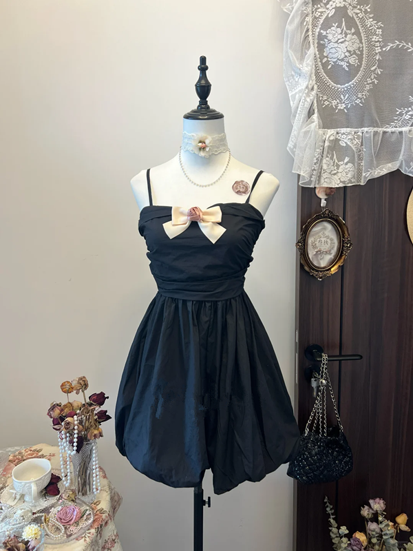 Black halter top waist pleated bud skirt homecoming dress R4284