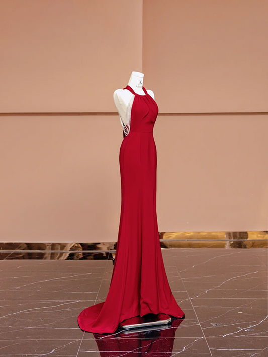 Red halter-neck, fitted waist, slimming, hip-hugging sexy long ball gown R8411