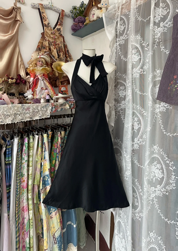 Black halter-neck A-line ball gown R6386