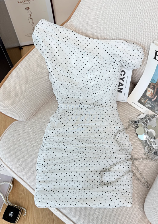 French hollow halter neck dress for women high-end temperament waist short dress R3991