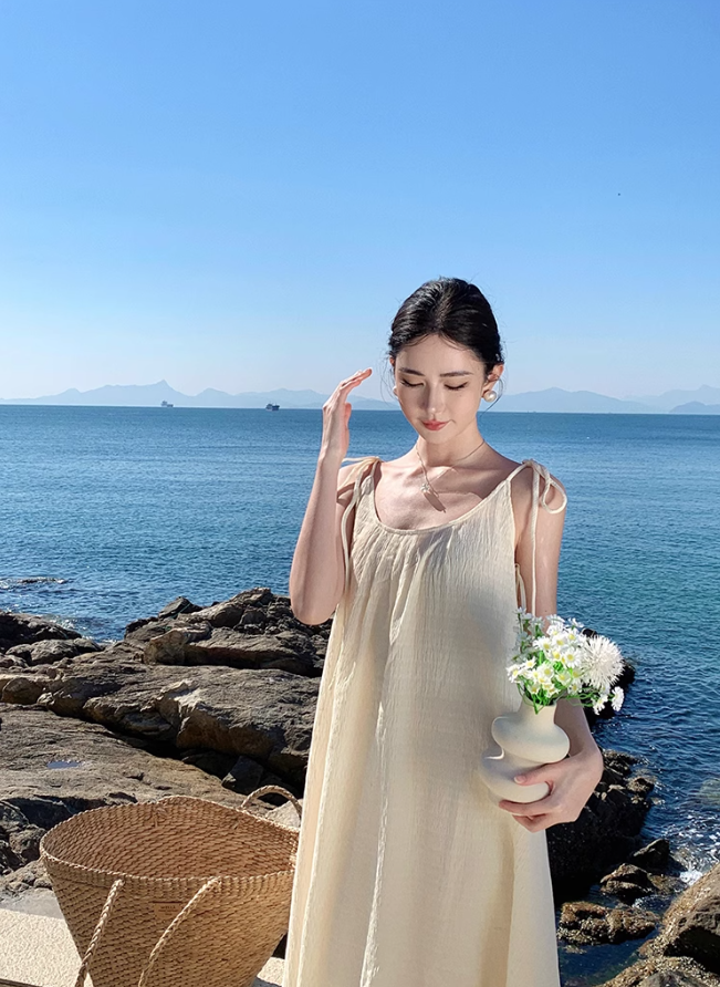 Gentle temperament backless suspender dress cold style unique and special skirt R0595