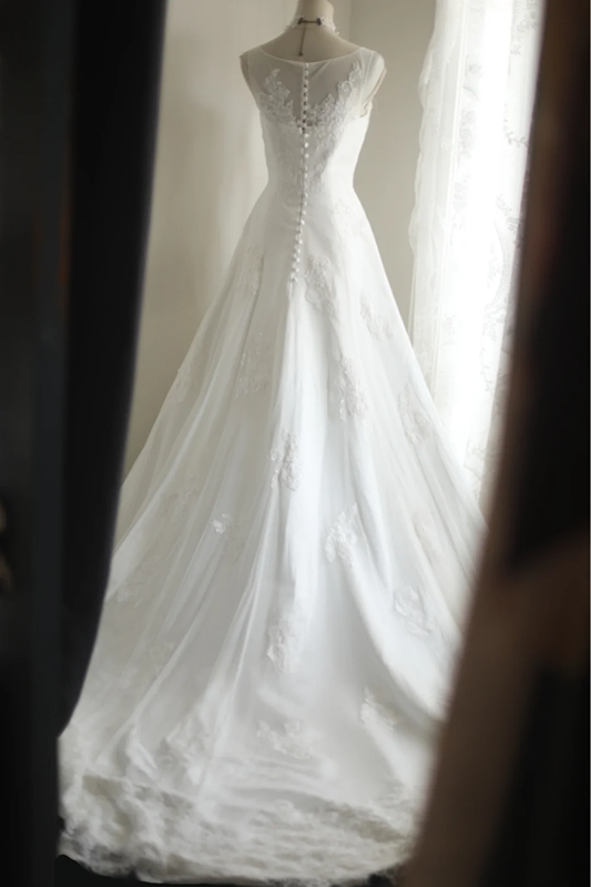 White sleeveless beaded fitted long ball gown/bridal dress R6826