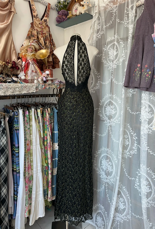 Black halter-neck sleeveless lace fitted long dress, ball gown R6307