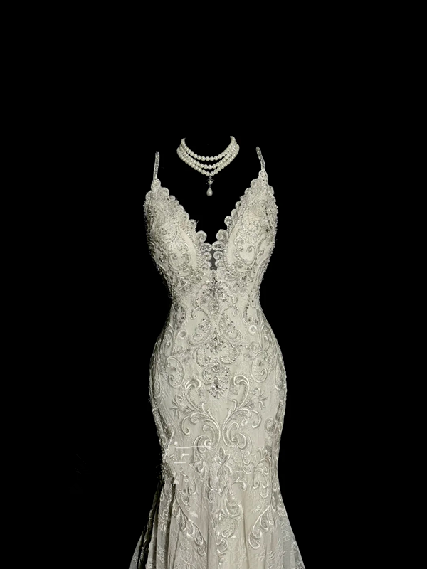 White halter-neck lace fitted bodycon long ball gown R6667