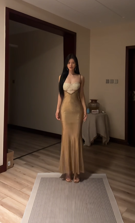 Gold halter-neck fitted waist slim sexy hip-hugging elegant ball gown R8070