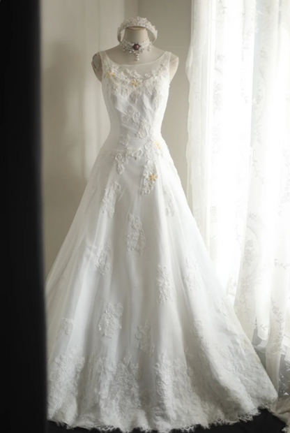 White sleeveless beaded fitted long ball gown/bridal dress R6826