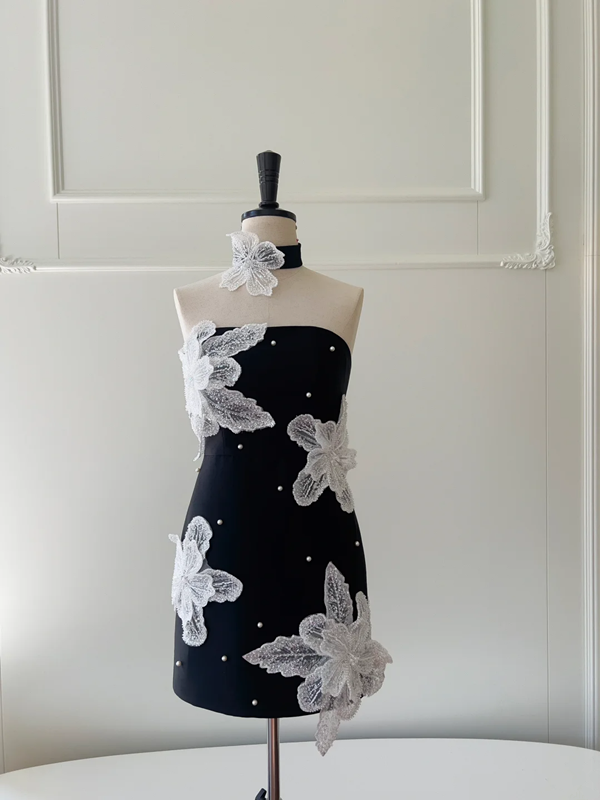 Black tube top waist slim fit three-dimensional lace flower design short skirt homecoming dress R5016