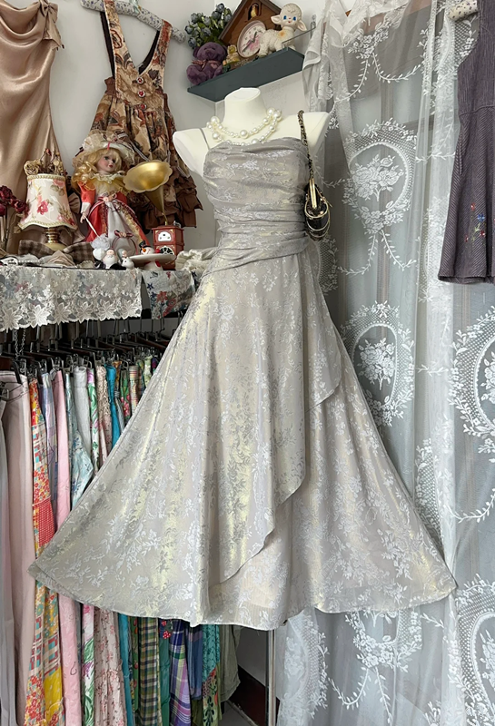 Gray halter printed satin pleated waist slim fit A-line maxi ball gown R6188