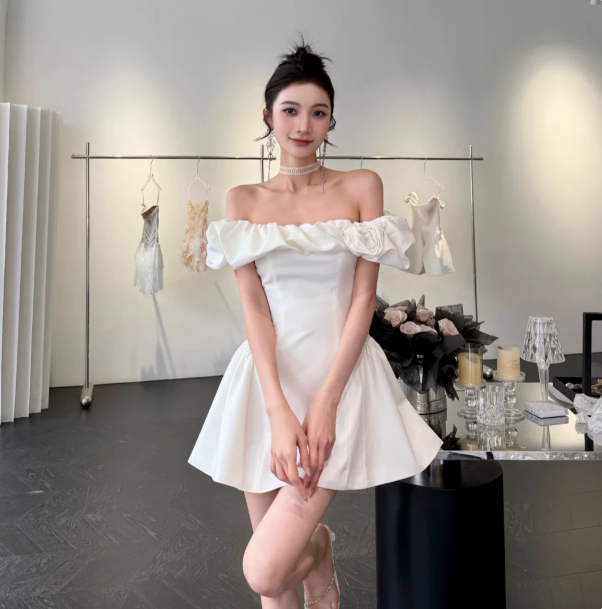 Minimalist White A-Line Bateau Bodycon Mini Evening Dress Homecoming Dress RS322