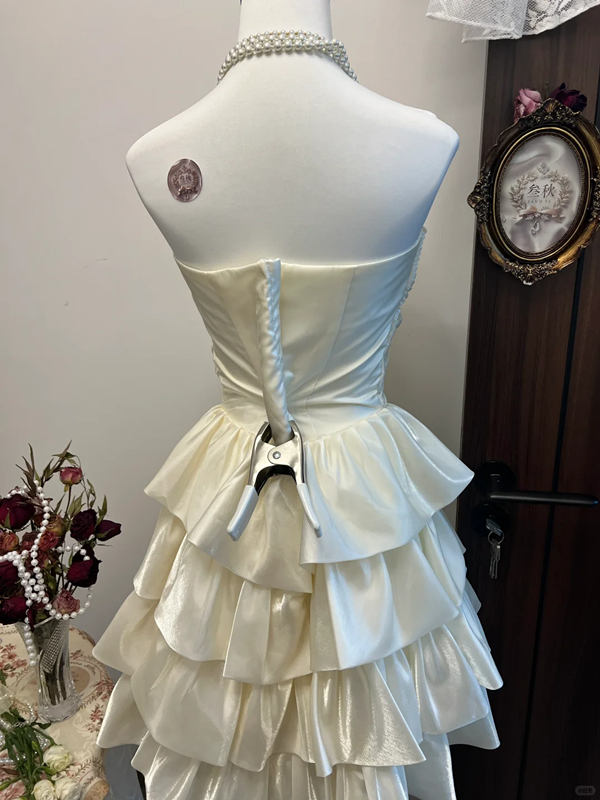 White satin tube top pleated waist cake skirt cute short skirt homecoming dress R4326