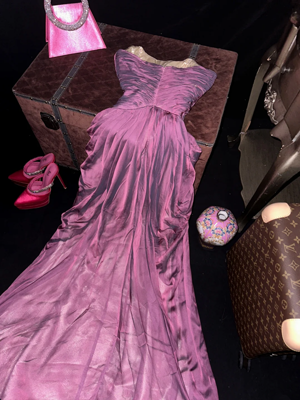 Light purple strapless fitted waist sexy long ball gown R7026