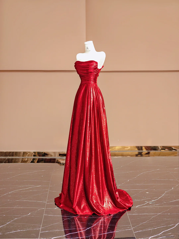 Red strapless, fitted waist, elegant long ball gown/bridal dress R8388
