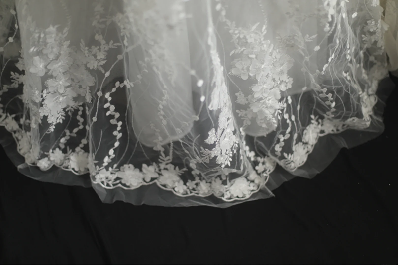 White halter-neck, fitted, backless, sexy long ball gown/bridal dress R6827