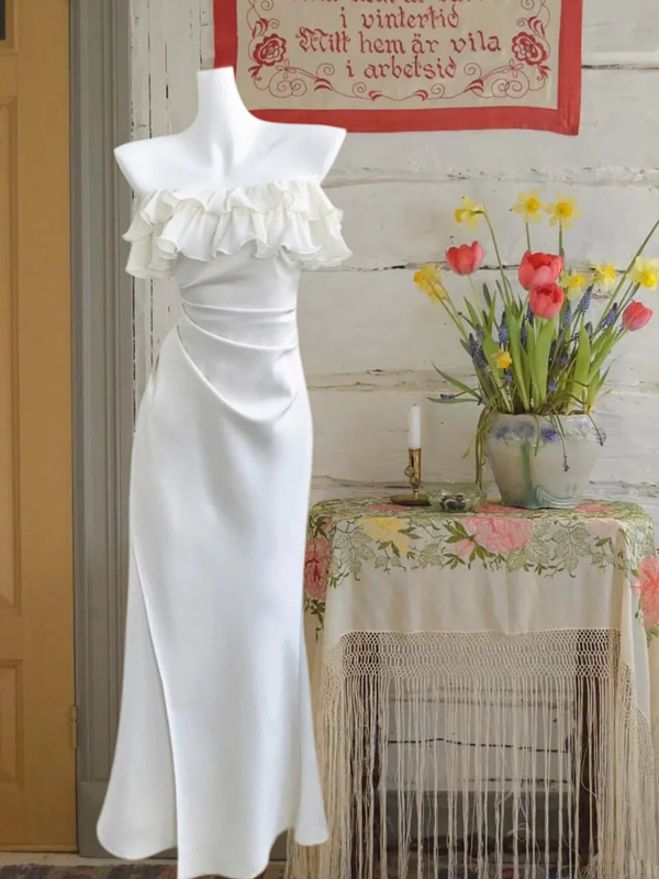 White ruffled neckline slim waist sexy maxi ball gown R6229