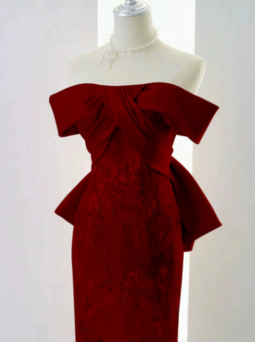 Niche Burgundy Sheath Strapless with Bow-knot Back Corset Maxi Evening Dress RS340