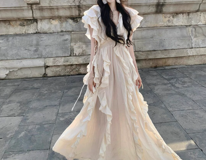 Beautiful little skirt exquisite dress ruffled V-neck waist long skirt R0703