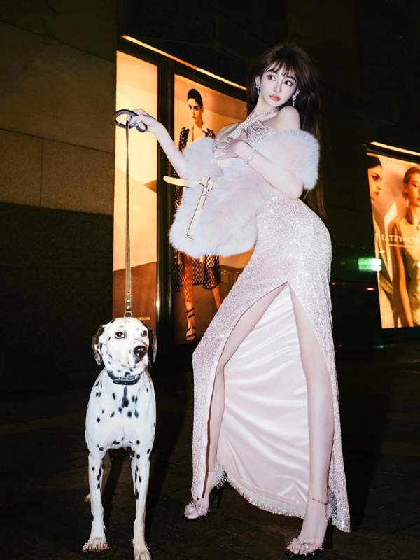 Pink Halter Neck Sequin-Embellished Cut-Out Waist Sexy High-Slit Floor-Length Prom Dress R7108