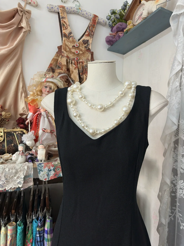 Black V-neck fitted long dress, ball gown R6309