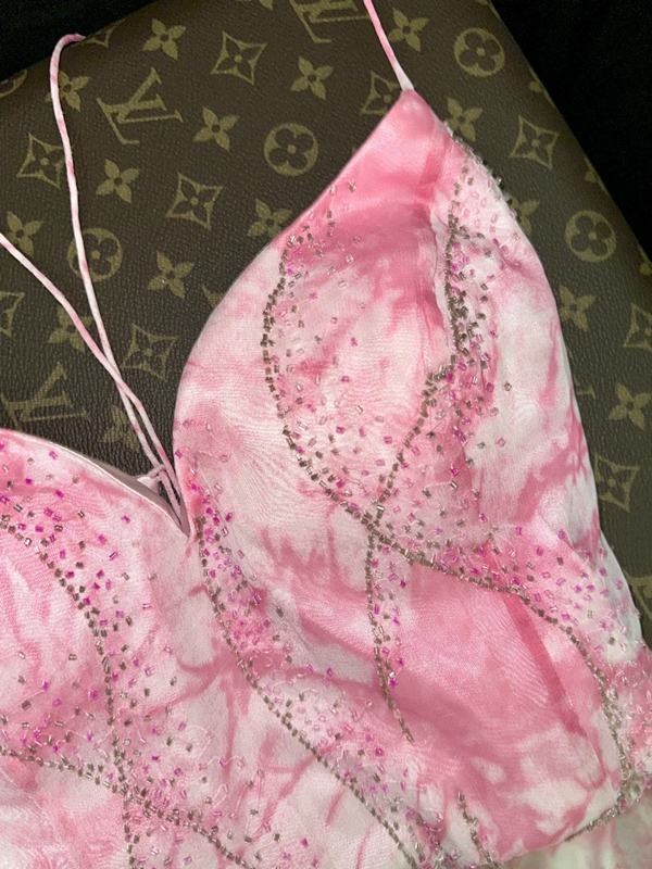 Pink floral print halter top, fitted waist, elegant long ball gown R6988