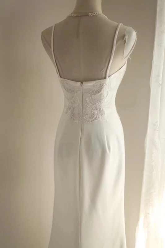 White halter-neck fitted long ball gown R6749