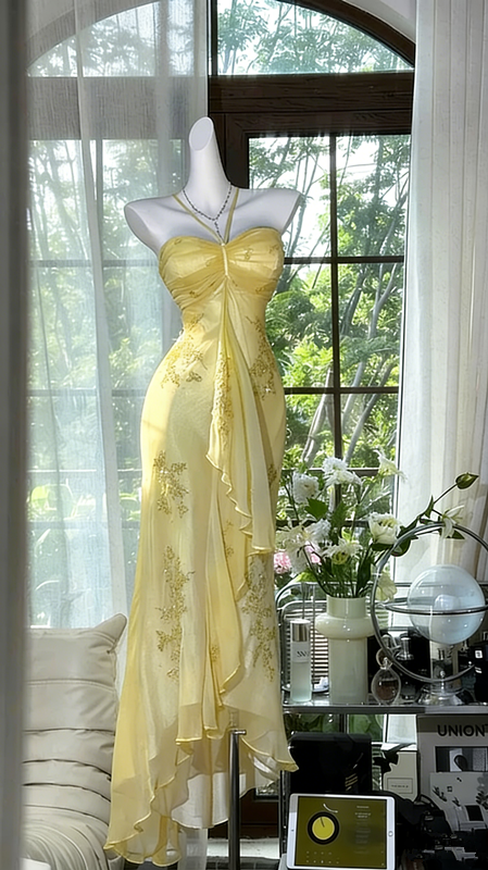 Light green halter neck straps, fitted waist, elegant ball gown R6527