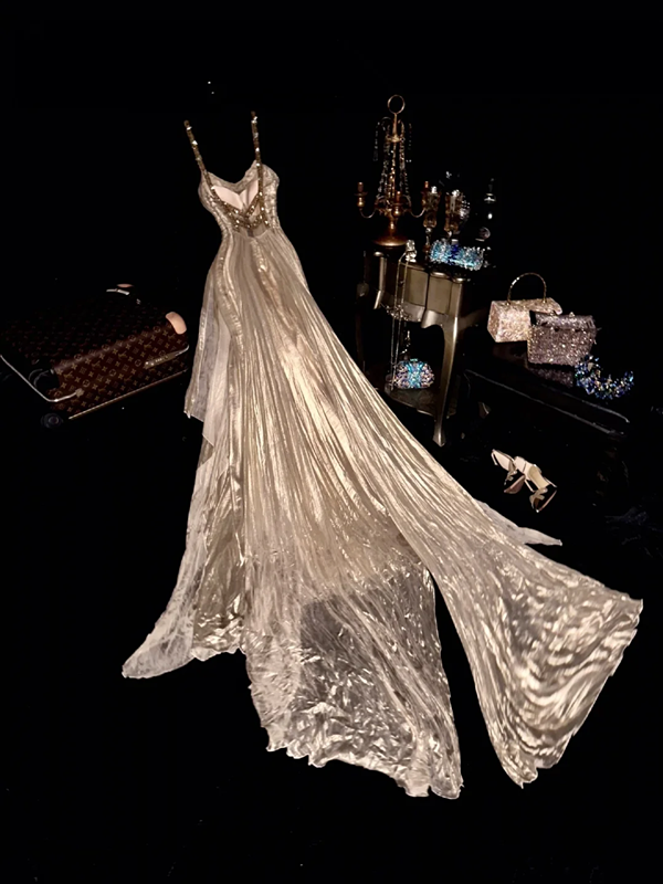 Champagne-colored halter-neck, sexy, high-waisted, elegant long ball gown R6949