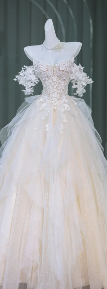 Apricot flower one-shoulder slim waist A-line wedding dress R5833