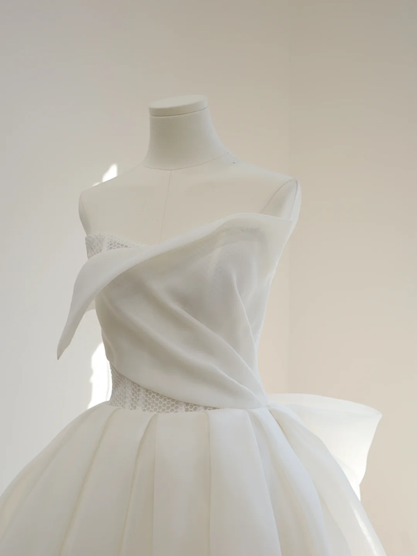 White strapless, fitted waist, full skirt, long ball gown, bridal dress R8475