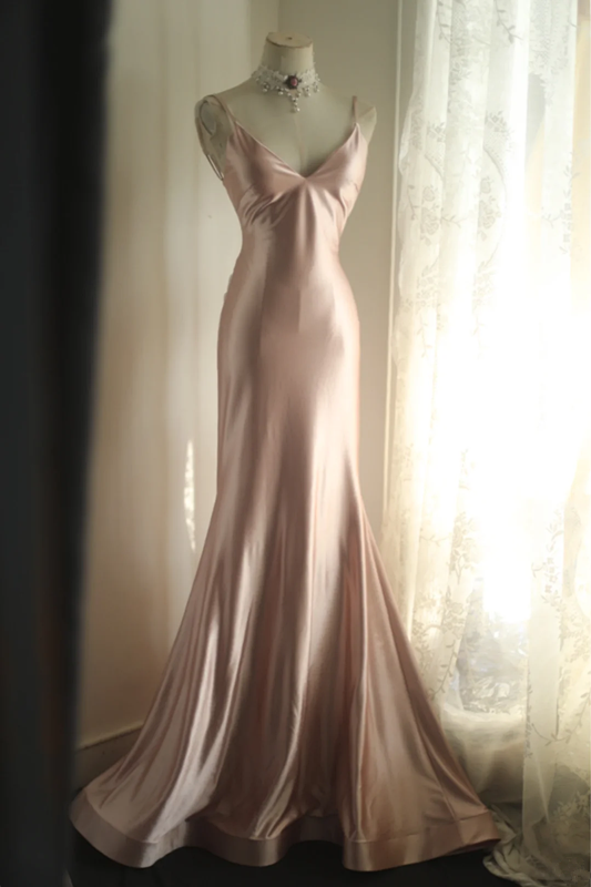 Light pink halter-neck, fitted waist, sexy long satin ball gown R6789