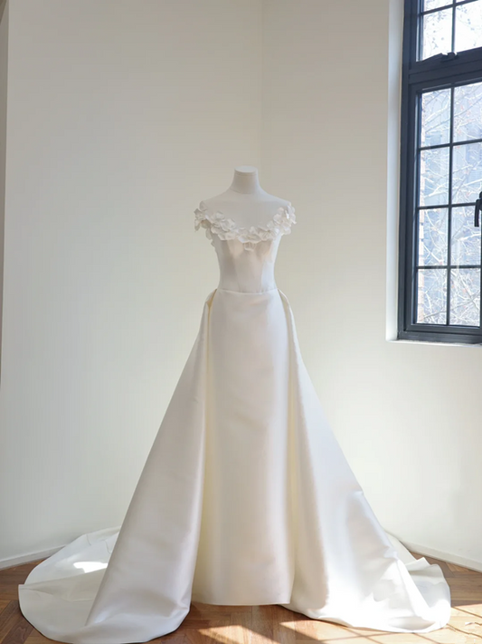 White 3D floral fitted long ball gown/bridal dress R8505