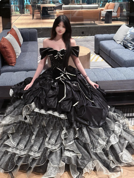 French Chic Black Ruffled Ball Gown Bateau Bow-knot Corset Maxi Evening Dress Prom Dress RS353