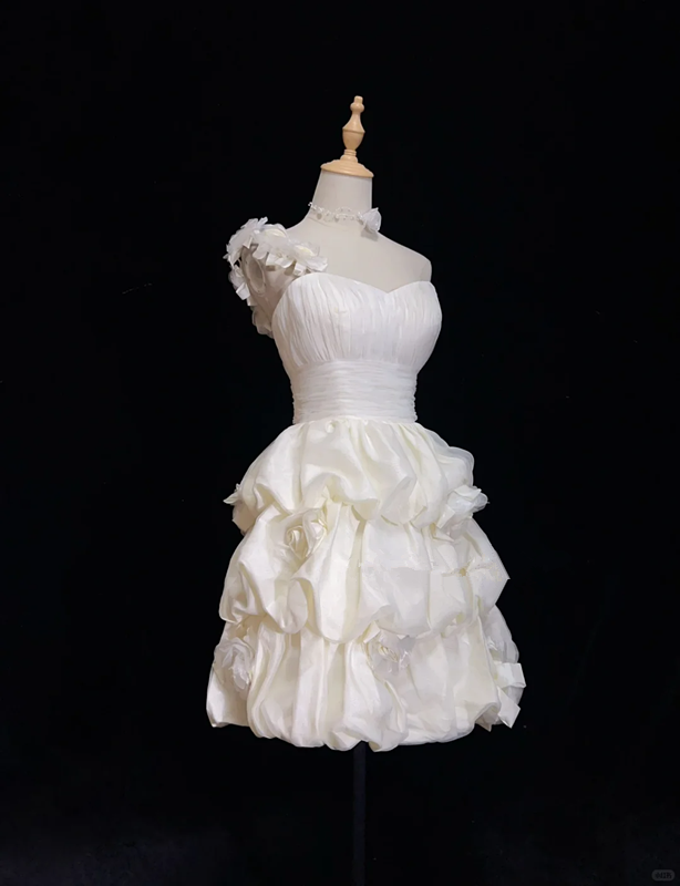 White one-shoulder design tube top waist pleated cake skirt short skirt homecoming dress R4979
