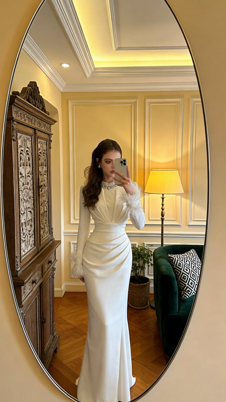 White long-sleeved, fitted, bodycon, elegant ball gown R8603