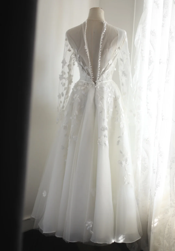 White sheer printed long-sleeved fitted ball gown R6790