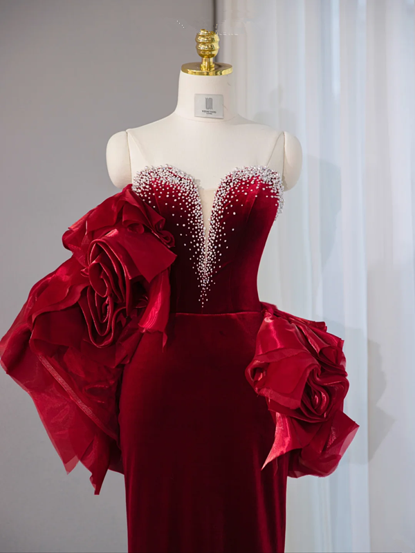 Red strapless, fitted, bodycon, long mermaid skirt ball gown/bridal dress R9027