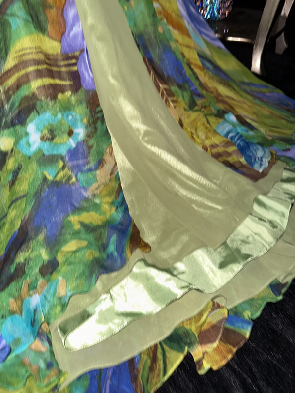 Yellow-green halter-neck high-waisted elegant long ball gown R6950