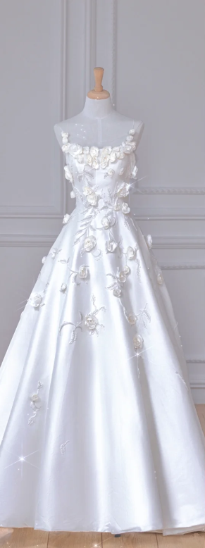 White Spaghetti-Strap 3D Floral Fitted-Waist Slim-Fit A-Line Long Bridal Gown R5910