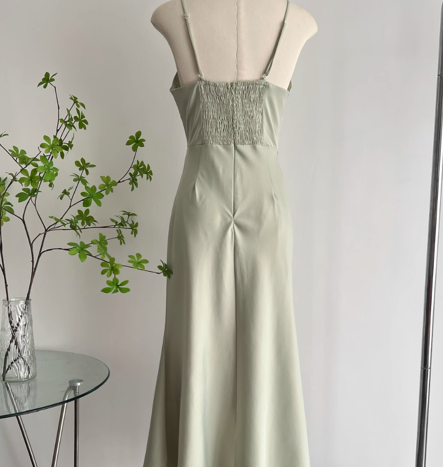 Halter neck dress 2025 new satin fishtail high-end dress R2107