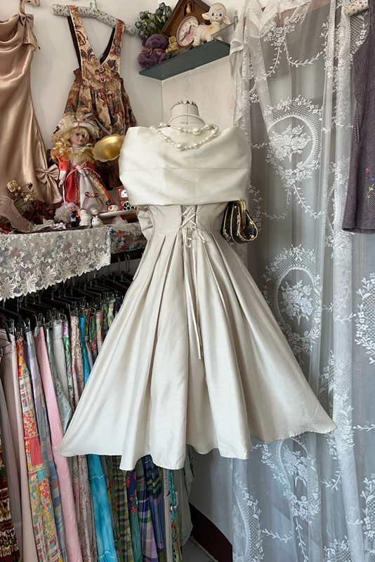 Ivory satin retro elegant waist slim fit A-line pleated skirt ball gown R6193